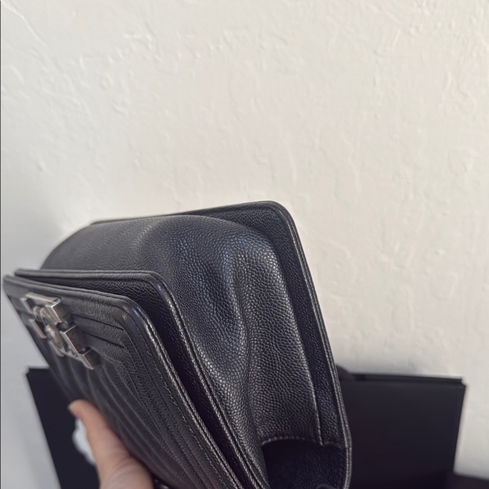 Small Chanel Boy Caviar  Black Quilted - Picture 7 of 15